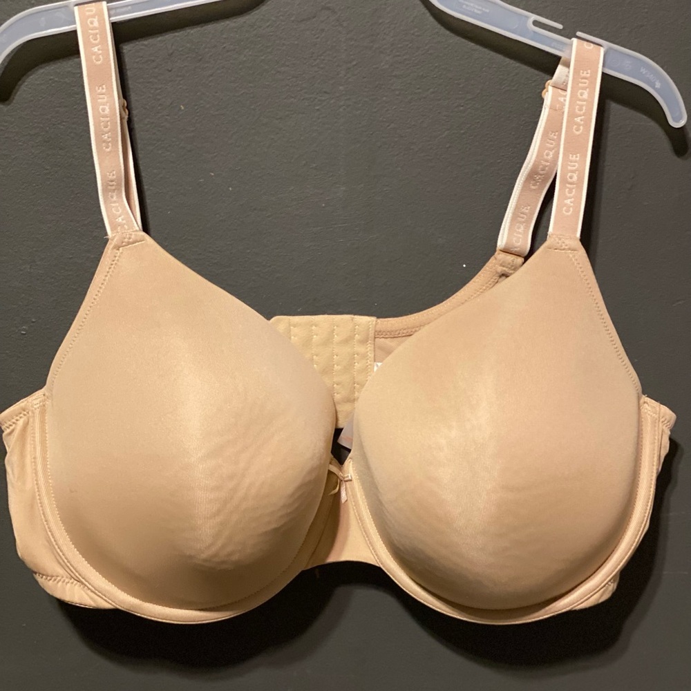 Cacique lightly lined T-shirt bra 44DD BEIGE